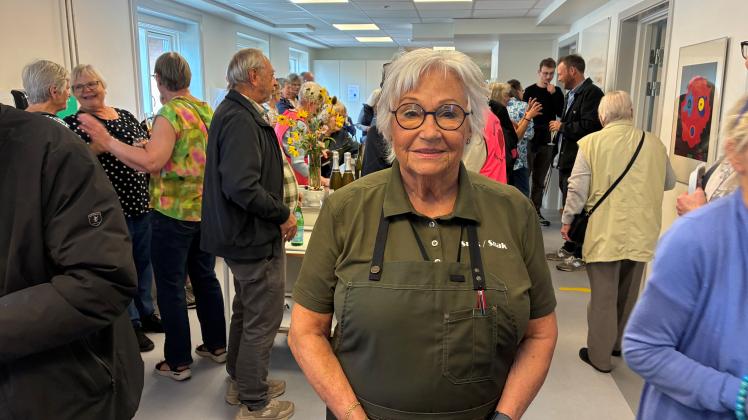 Hanne Inger-Margrethe Rau til åbningsreception i Cafe Snik/Snak