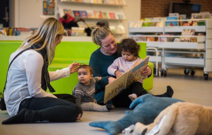 Småbørn på biblioteket